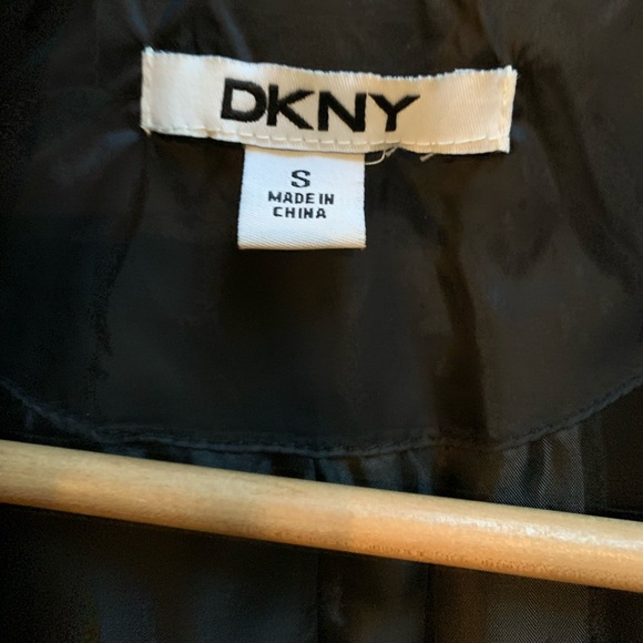 Beautiful DKNY Jacket - Picture 4 of 4